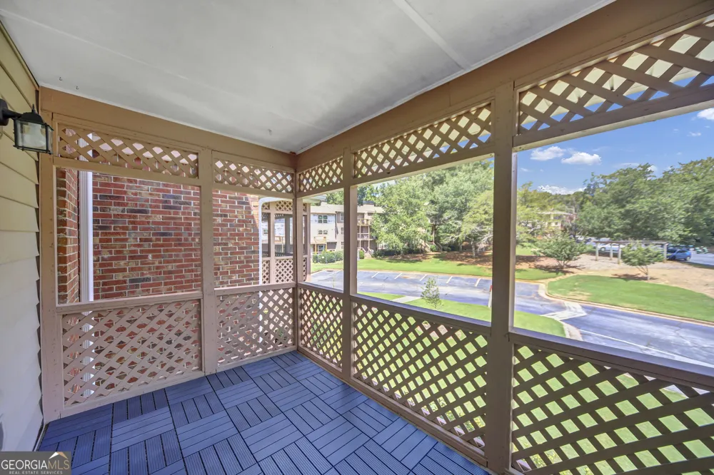330 Quail RUN Roswell, GA 30076