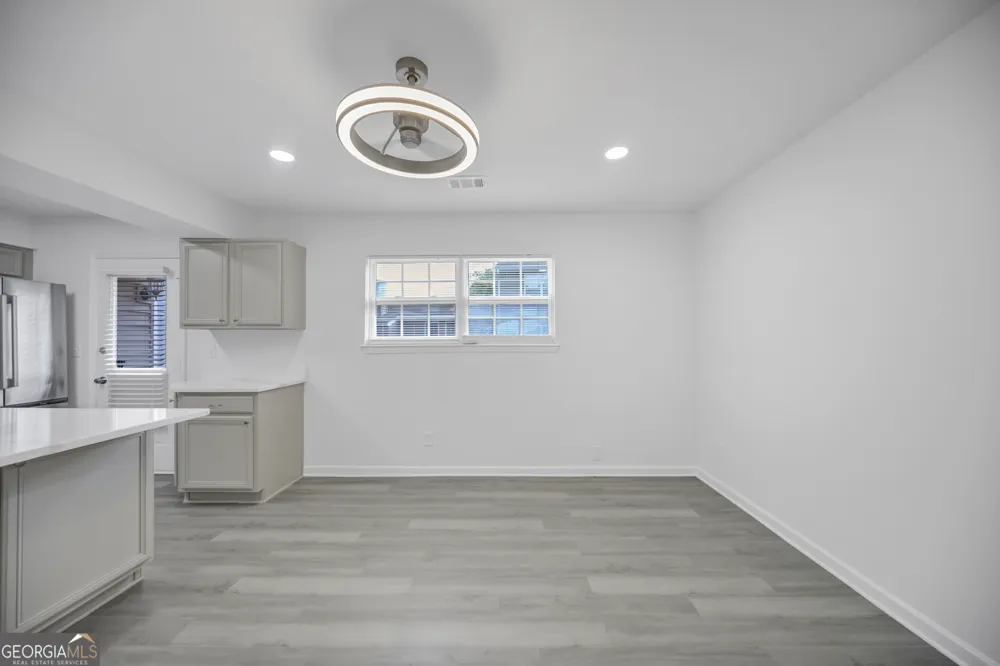 330 Quail RUN Roswell, GA 30076