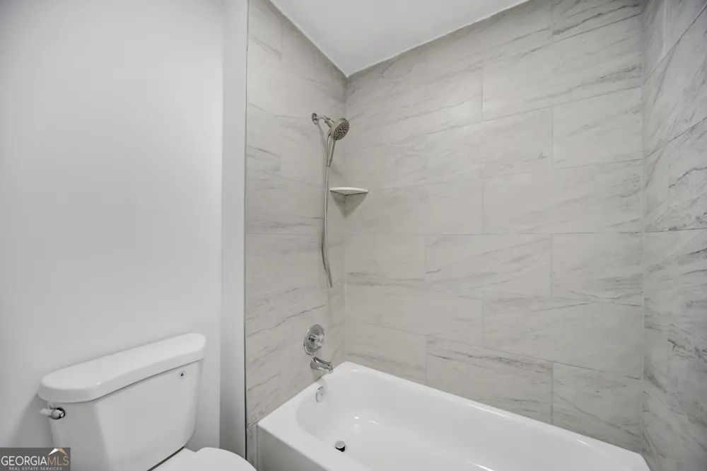 330 Quail RUN Roswell, GA 30076