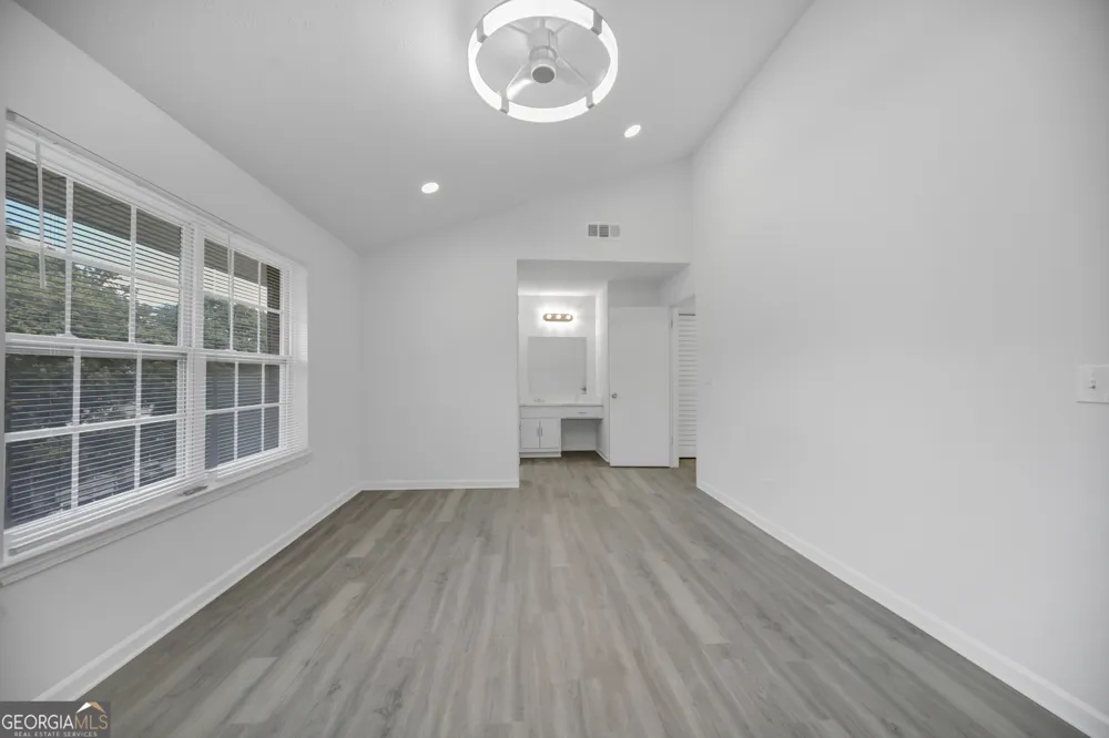 330 Quail RUN Roswell, GA 30076