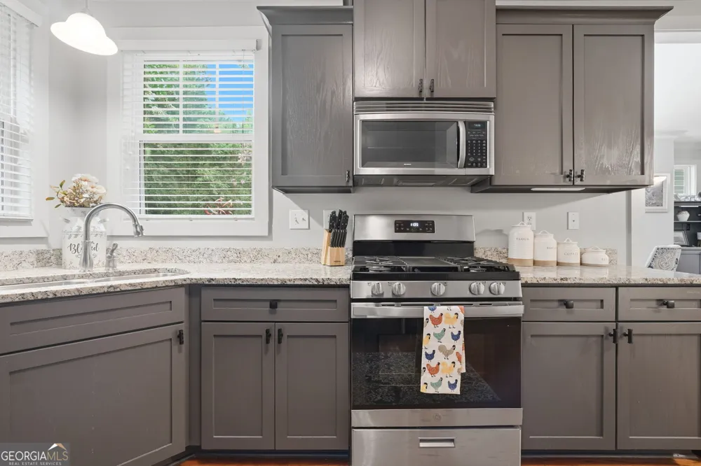 228 Mission Oak DR Grayson, GA 30017