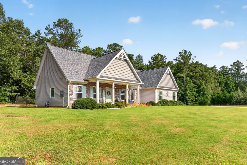 225 Cole Forest BLVD Barnesville, GA 30204