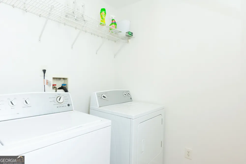 5003 Abbey LN SW Lilburn, GA 30047