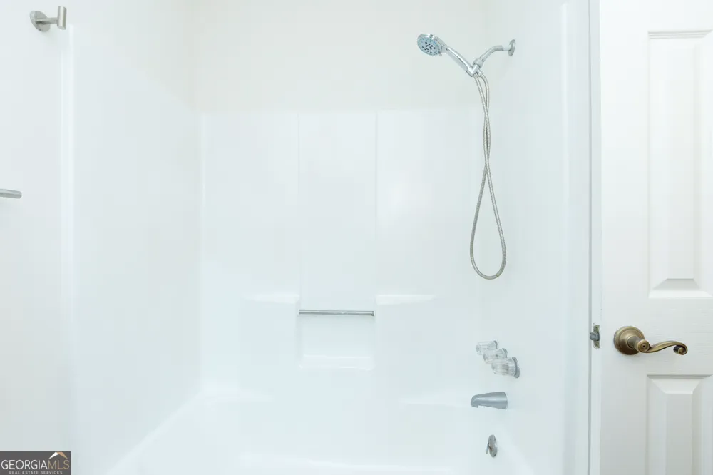 5003 Abbey LN SW Lilburn, GA 30047