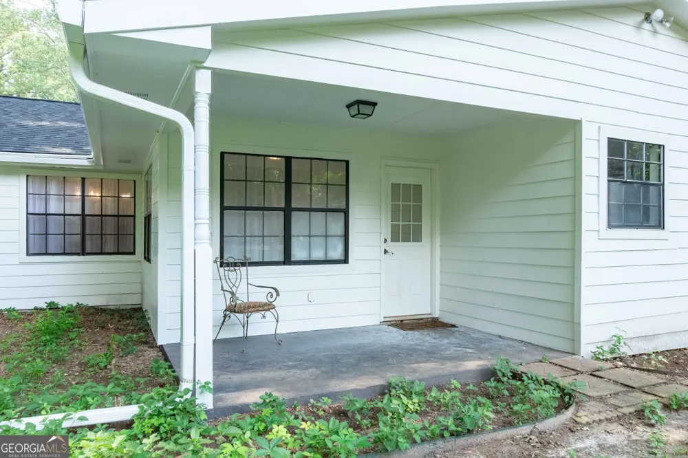 5003 Abbey LN SW Lilburn, GA 30047