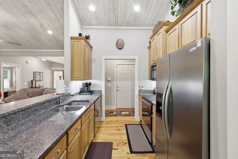 411 Hickory Nut Mountain Tallulah Falls, GA 30573