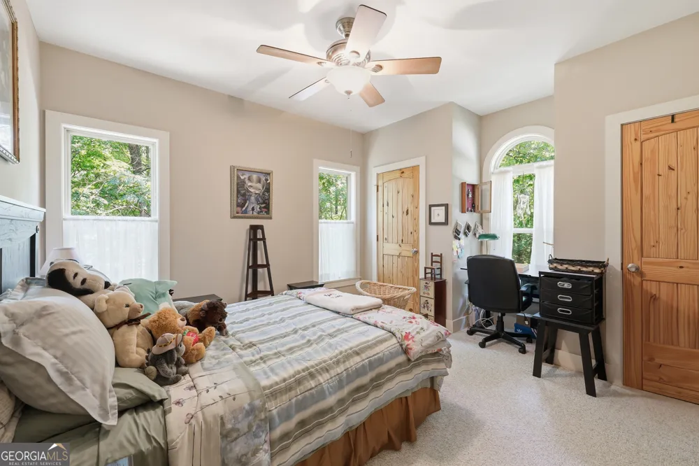 411 Hickory Nut Mountain Tallulah Falls, GA 30573
