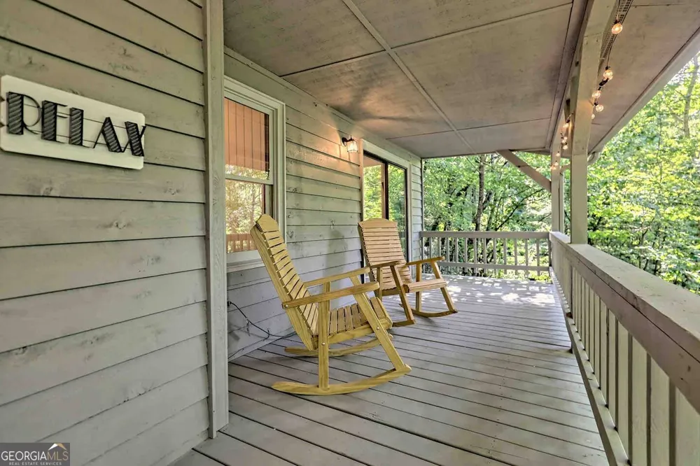 63 Mint LN Clayton, GA 30525