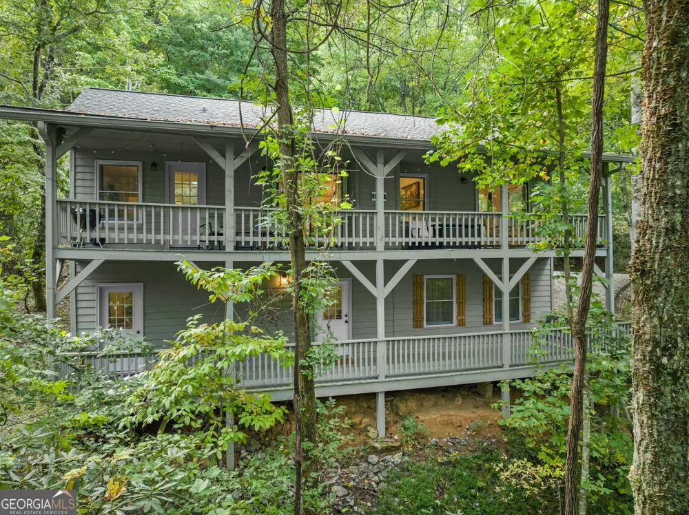 63 Mint LN Clayton, GA 30525