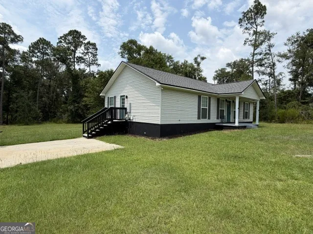 365 Skyline BLVD Lyons, GA 30436