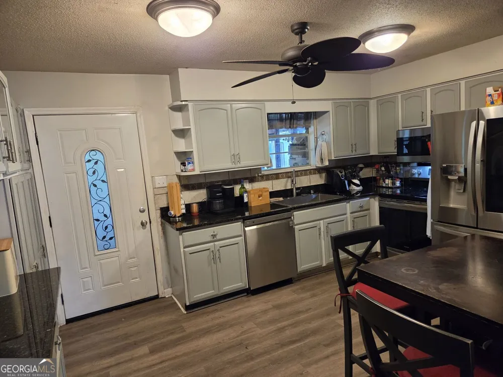 128 Wassaw RD Savannah, GA 31410