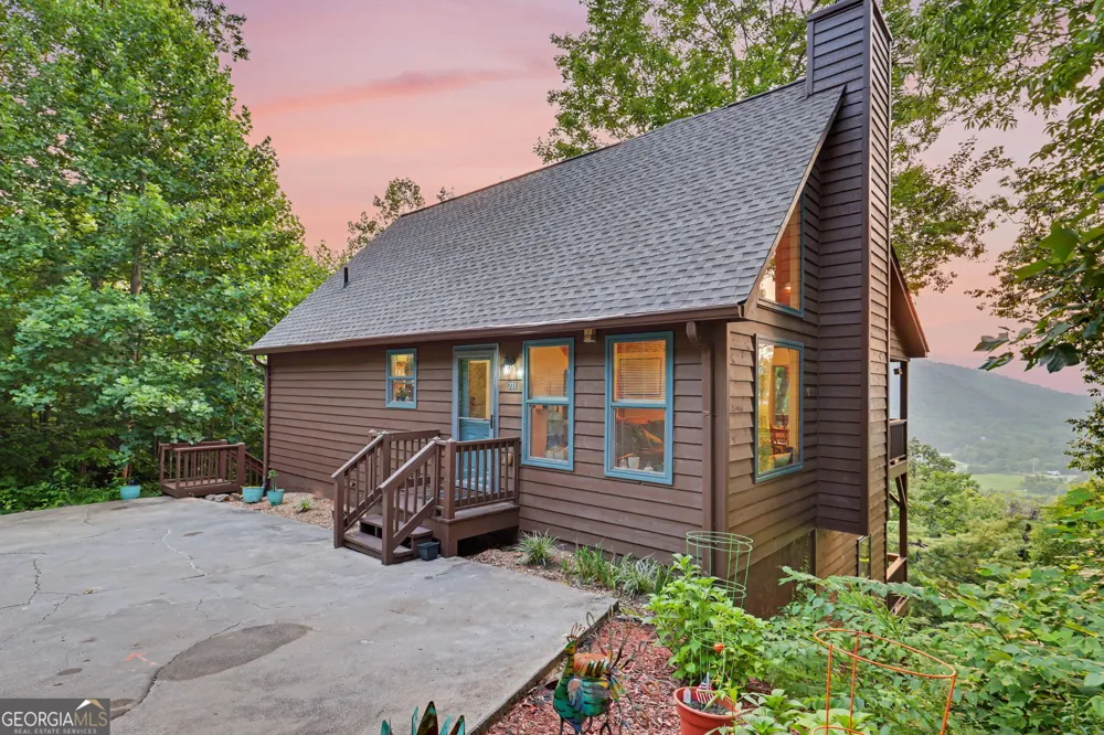 331 Camelot TRL Clayton, GA 30525