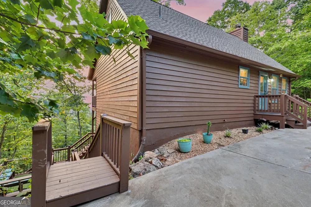 331 Camelot TRL Clayton, GA 30525