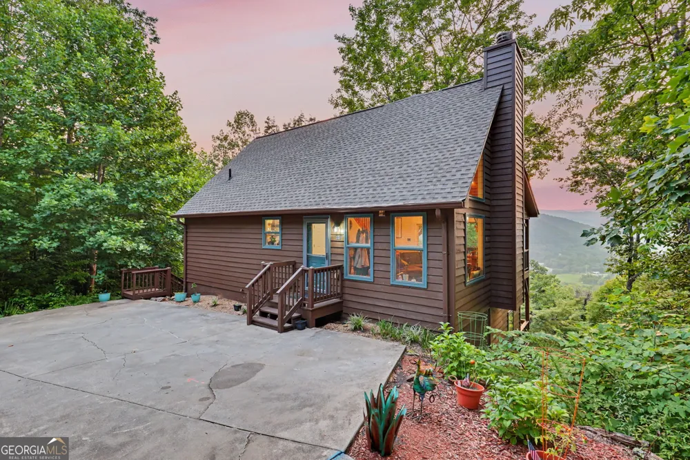 331 Camelot TRL Clayton, GA 30525