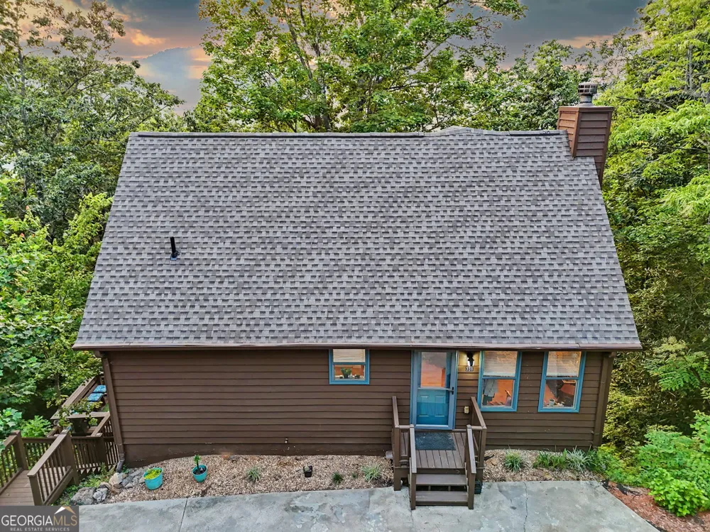 331 Camelot TRL Clayton, GA 30525