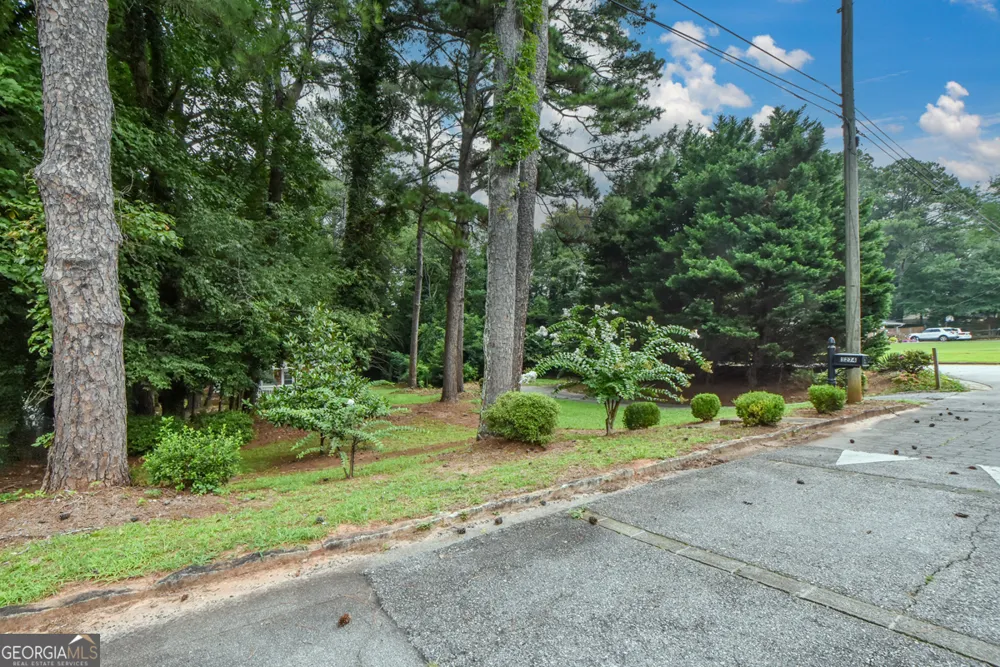 3274 Fern DR Tucker, GA 30084