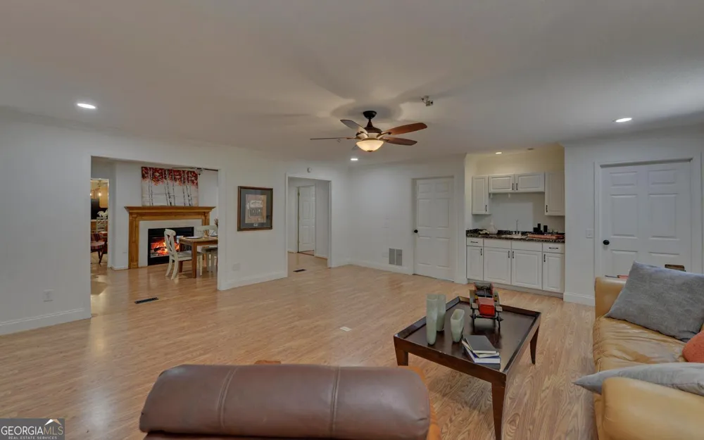 567 Cedar Pond RD Hartwell, GA 30643