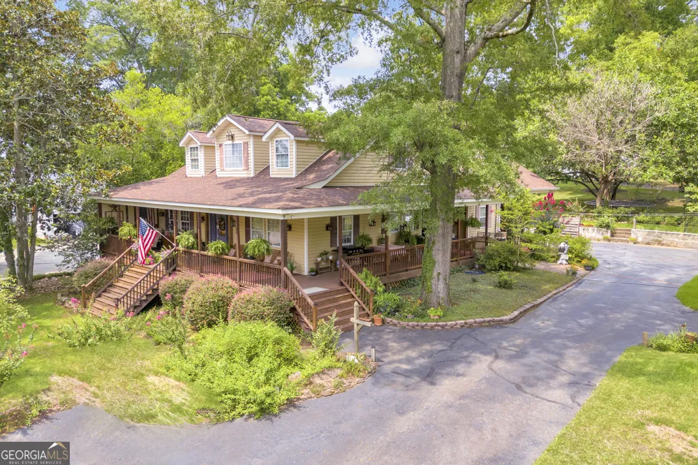104 Veazey ST Union Point, GA 30669