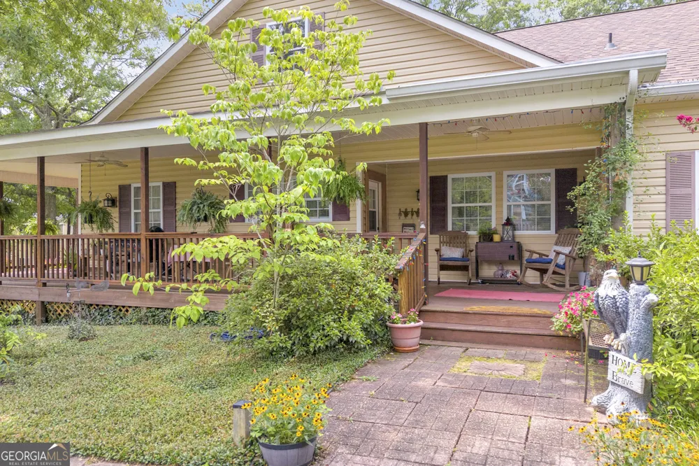 104 Veazey ST Union Point, GA 30669