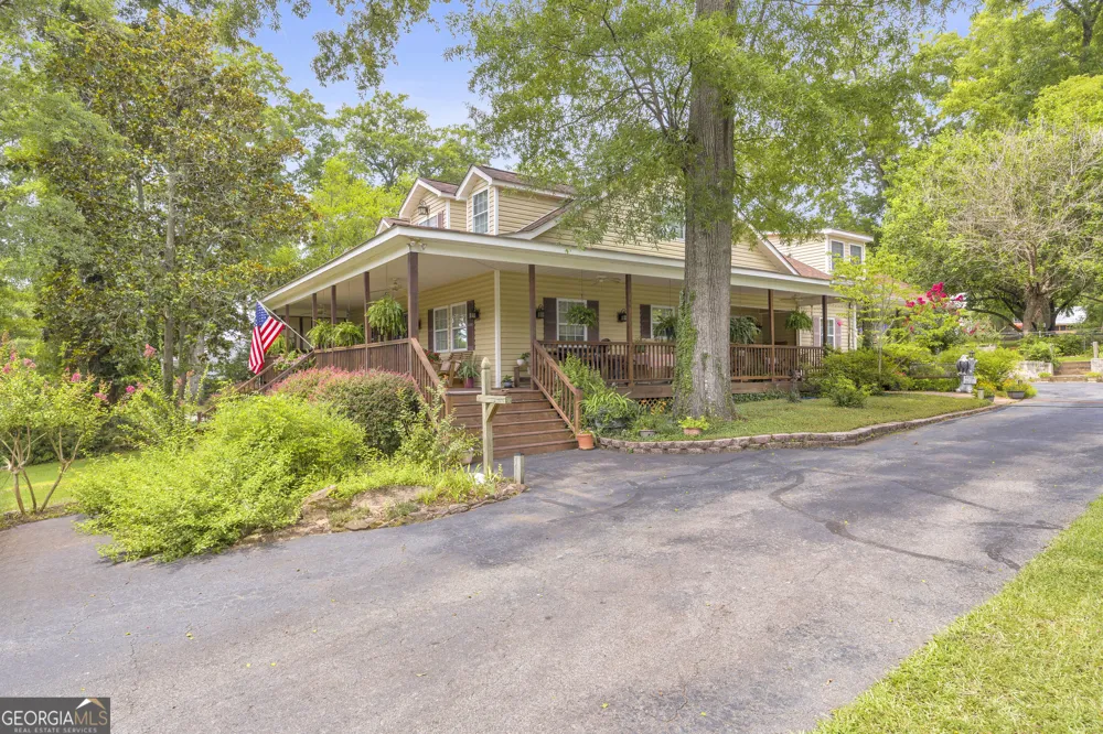104 Veazey ST Union Point, GA 30669