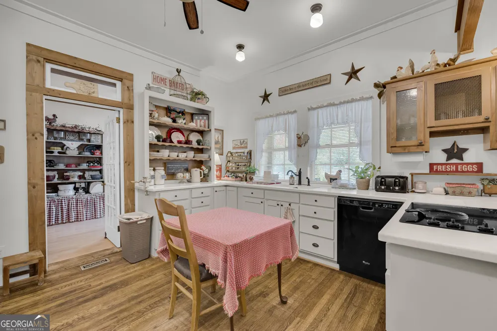 104 Veazey ST Union Point, GA 30669