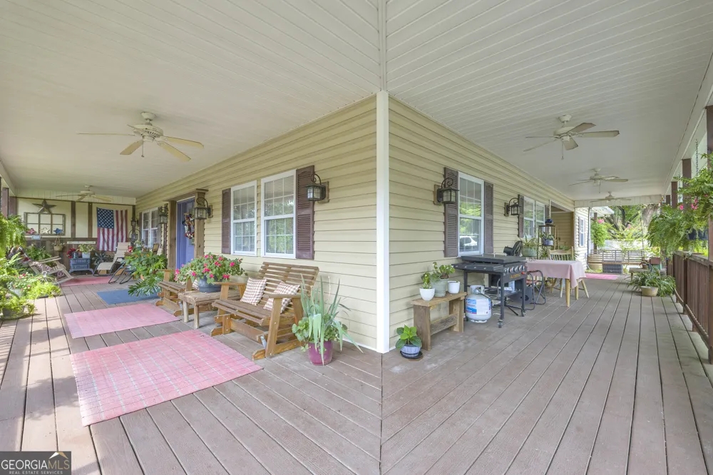 104 Veazey ST Union Point, GA 30669