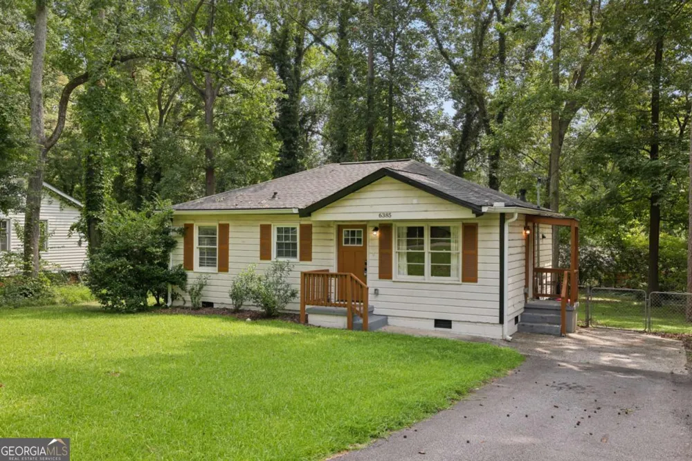 6385 Lobelia RD SW Mableton, GA 30126