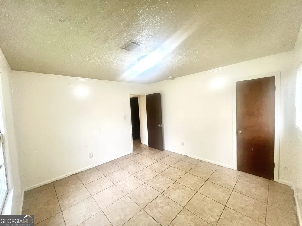 291 Terry CT Riverdale, GA 30274