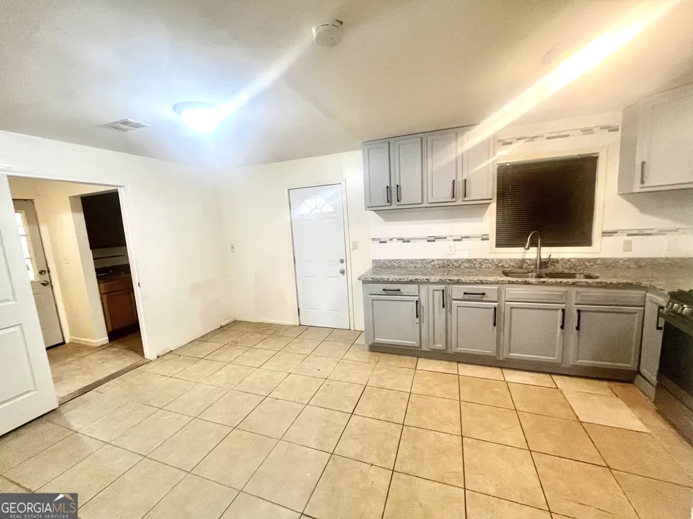 291 Terry CT Riverdale, GA 30274