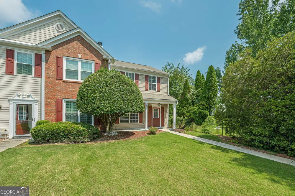 1717 NW Stanwood DR NW Kennesaw, GA 30152