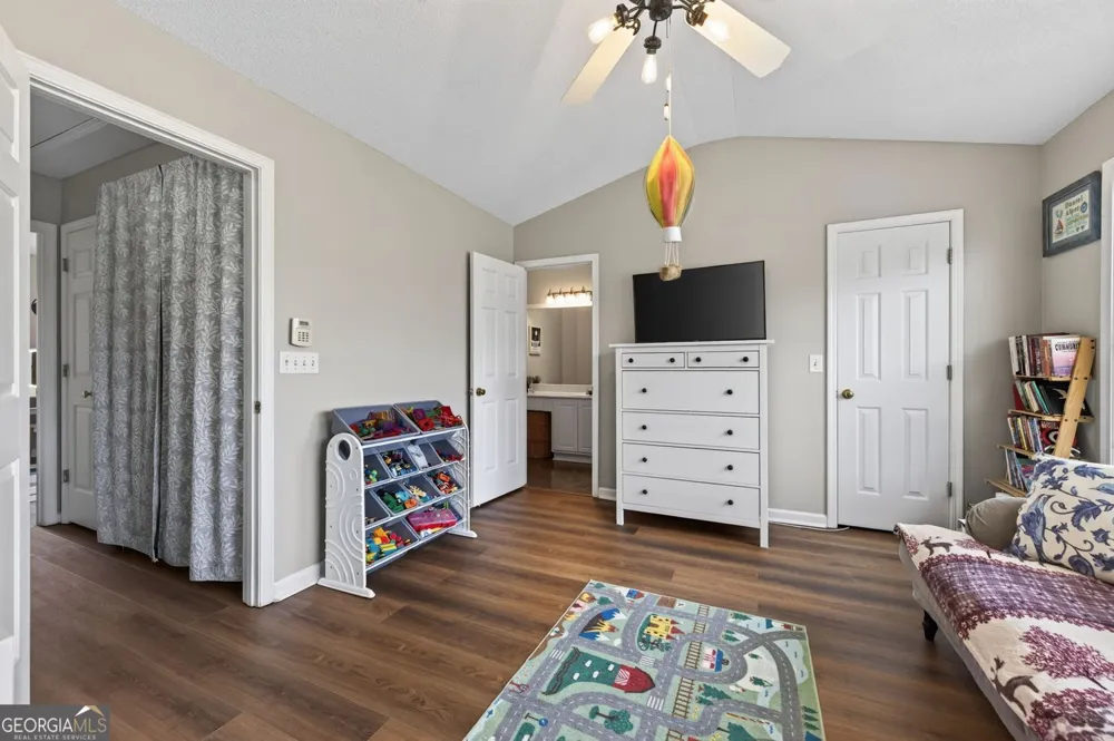 1717 NW Stanwood DR NW Kennesaw, GA 30152