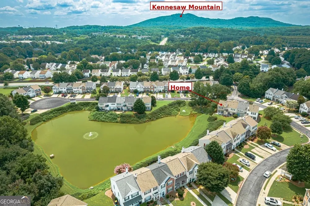 1717 NW Stanwood DR NW Kennesaw, GA 30152