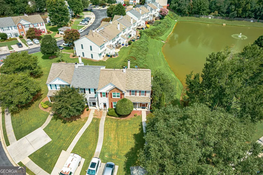 1717 NW Stanwood DR NW Kennesaw, GA 30152