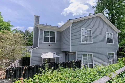 1067 Dover WAY