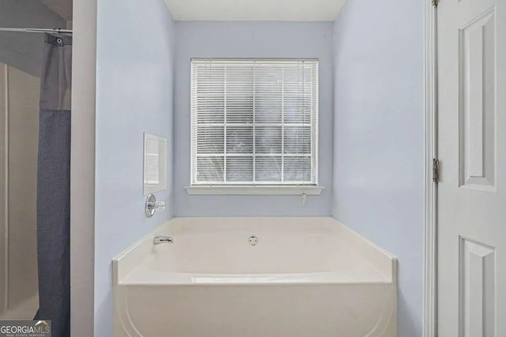 1712 Graystone DR Hampton, GA 30228