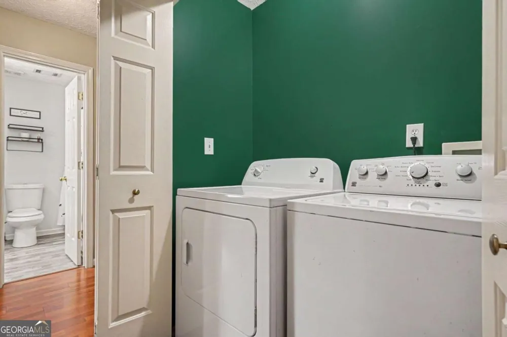 1712 Graystone DR Hampton, GA 30228