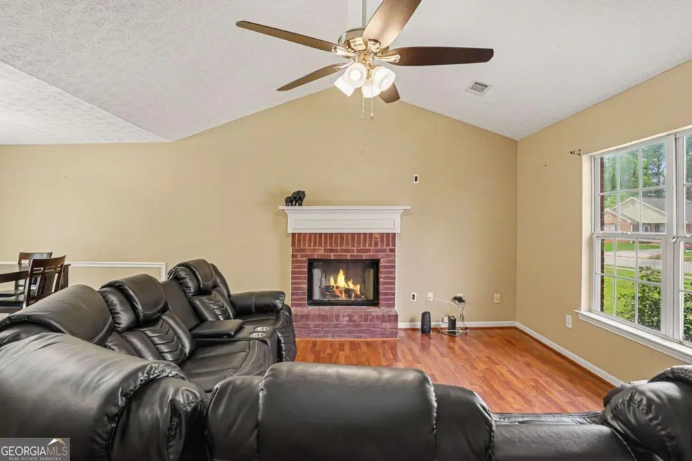 1712 Graystone DR Hampton, GA 30228