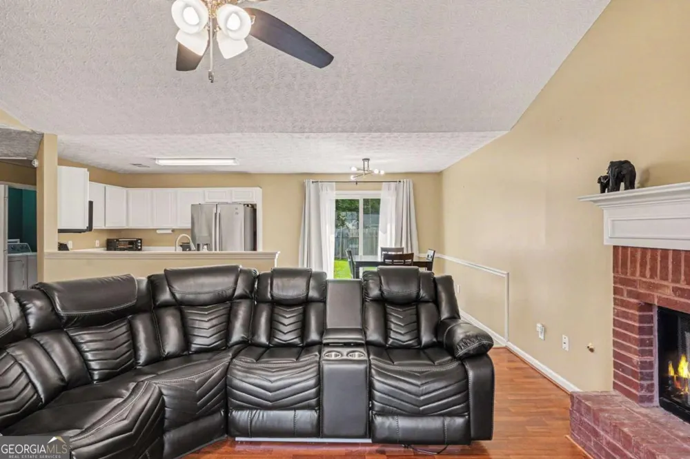 1712 Graystone DR Hampton, GA 30228