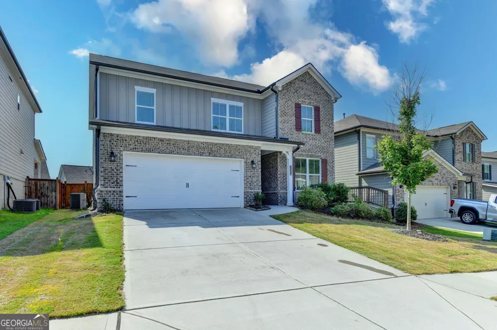 3335 Fall Branch LN Buford, GA 30519
