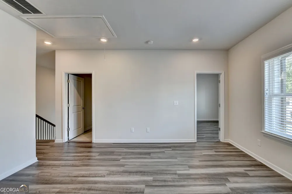 3335 Fall Branch LN Buford, GA 30519