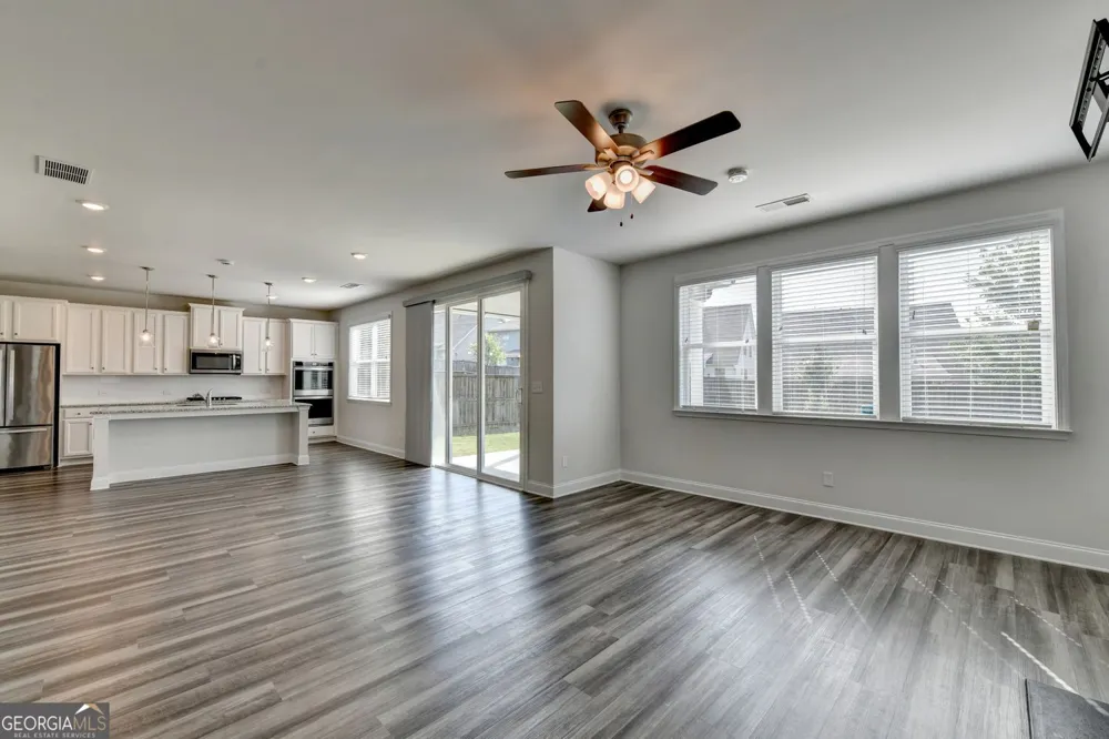3335 Fall Branch LN Buford, GA 30519
