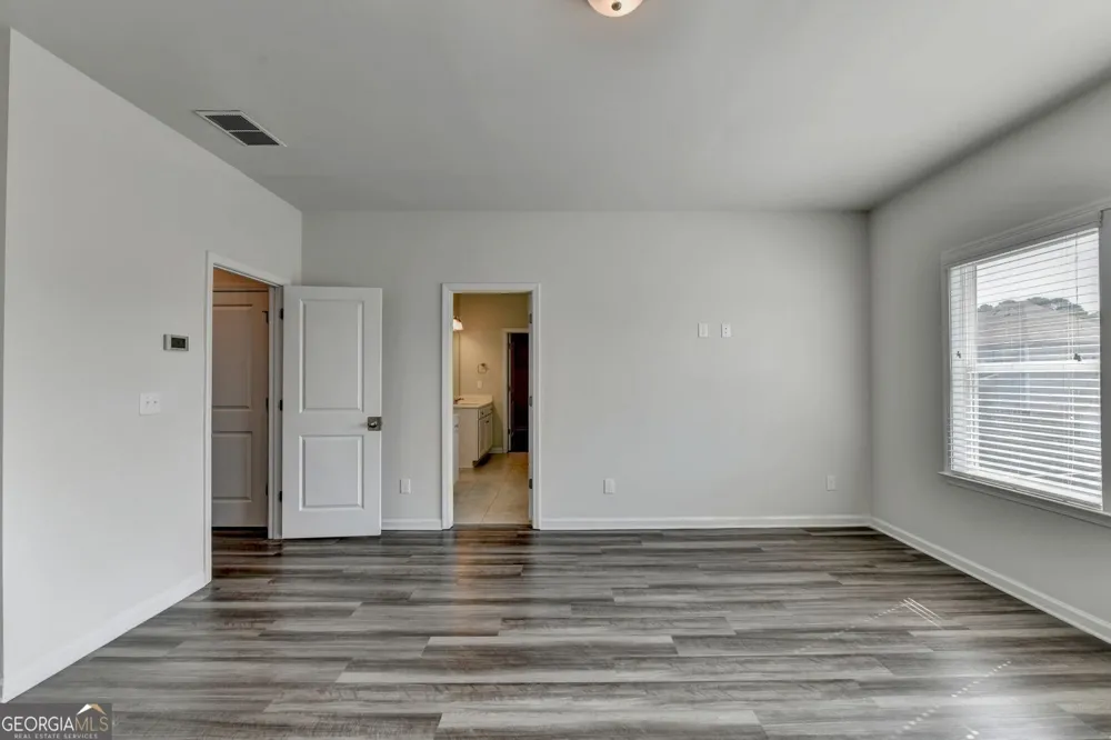 3335 Fall Branch LN Buford, GA 30519