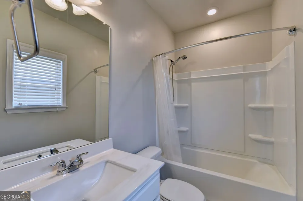 3335 Fall Branch LN Buford, GA 30519