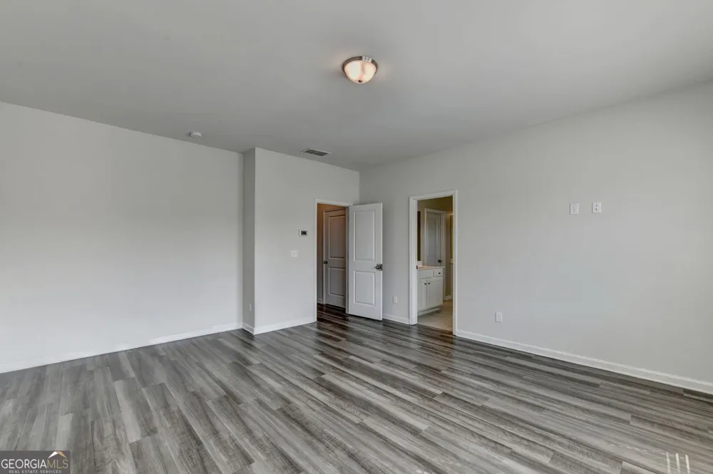 3335 Fall Branch LN Buford, GA 30519