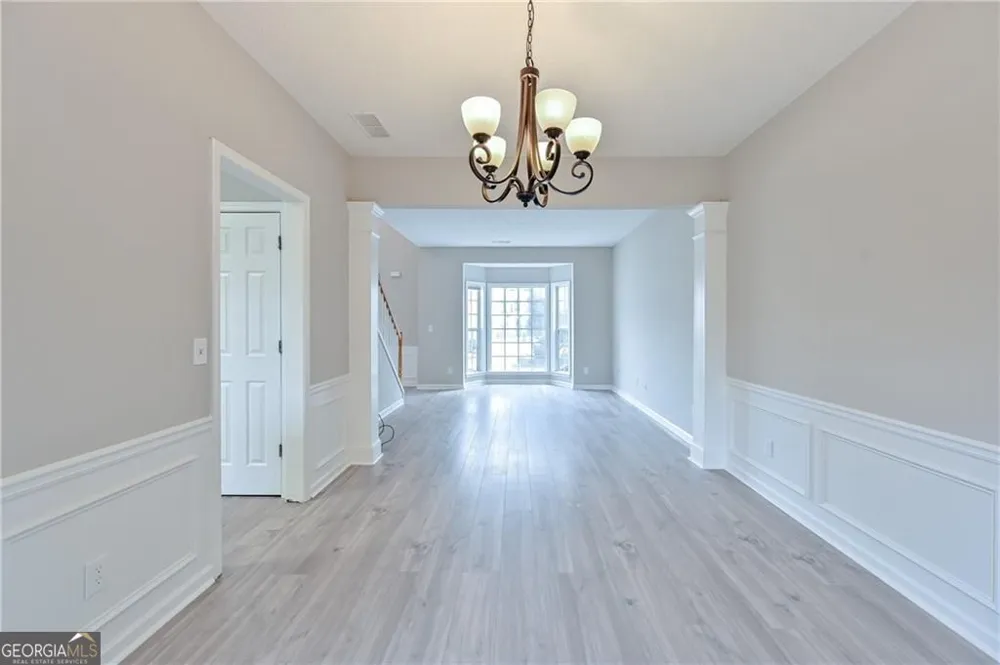 145 Sessingham LN Johns Creek, GA 30005