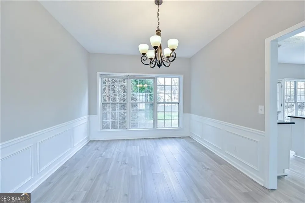 145 Sessingham LN Johns Creek, GA 30005