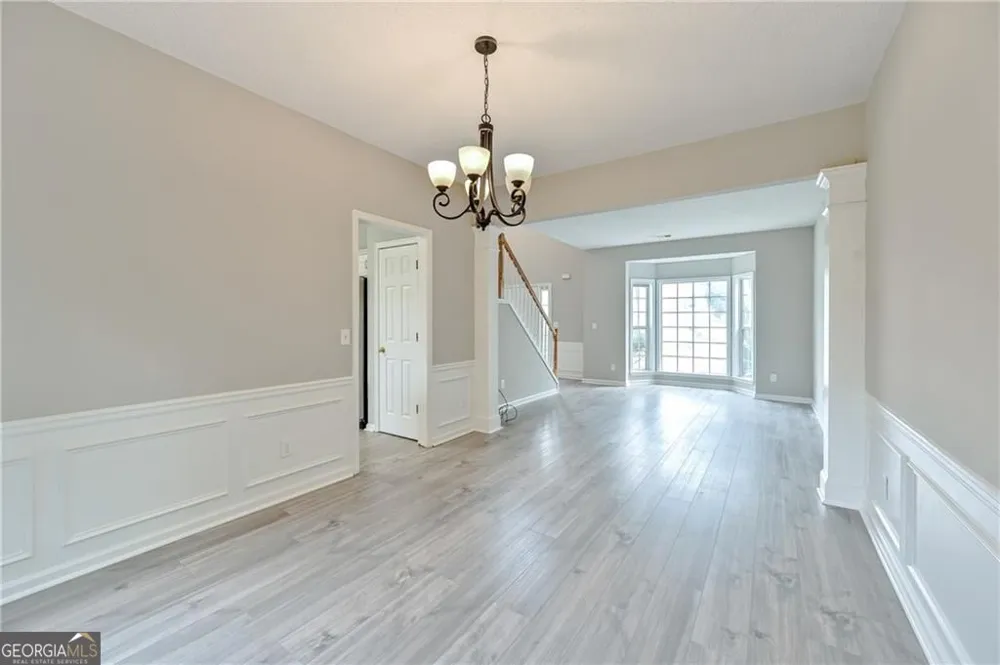 145 Sessingham LN Johns Creek, GA 30005