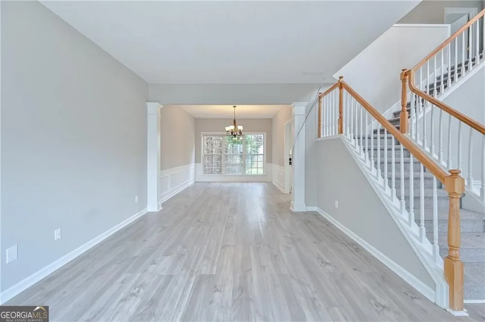 145 Sessingham LN Johns Creek, GA 30005