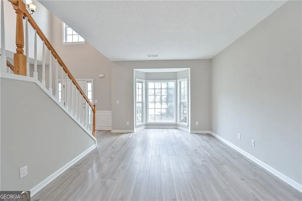 145 Sessingham LN Johns Creek, GA 30005