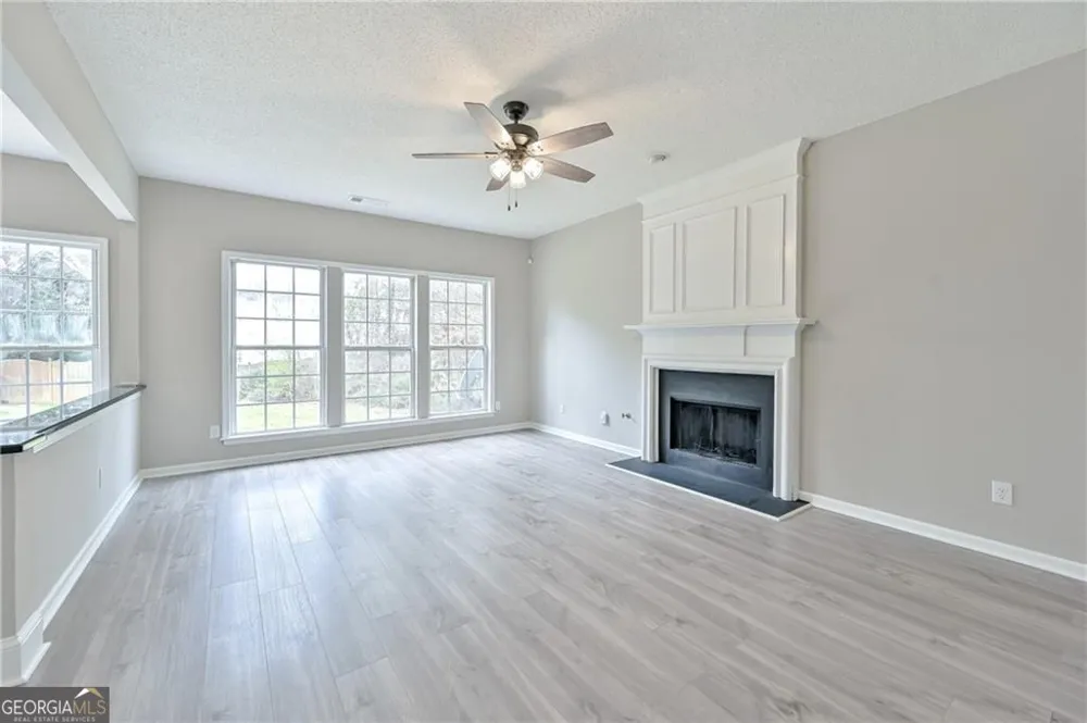 145 Sessingham LN Johns Creek, GA 30005